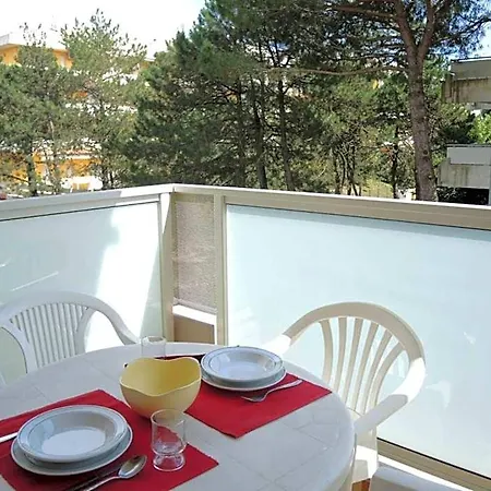 Flat 100mt From The With Sunny Balcony 3*