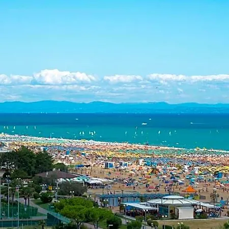 Flat 100mt From The With Sunny Balcony Hotel