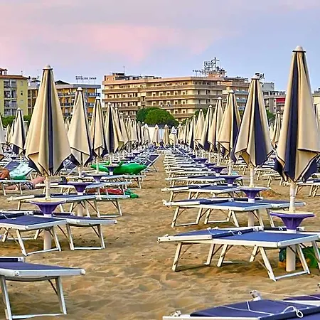 Flat 100mt From The With Sunny Balcony Hotel Bibione